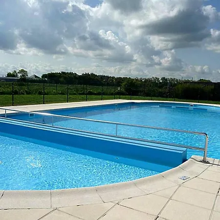 Holiday home Nieuwendamme H114